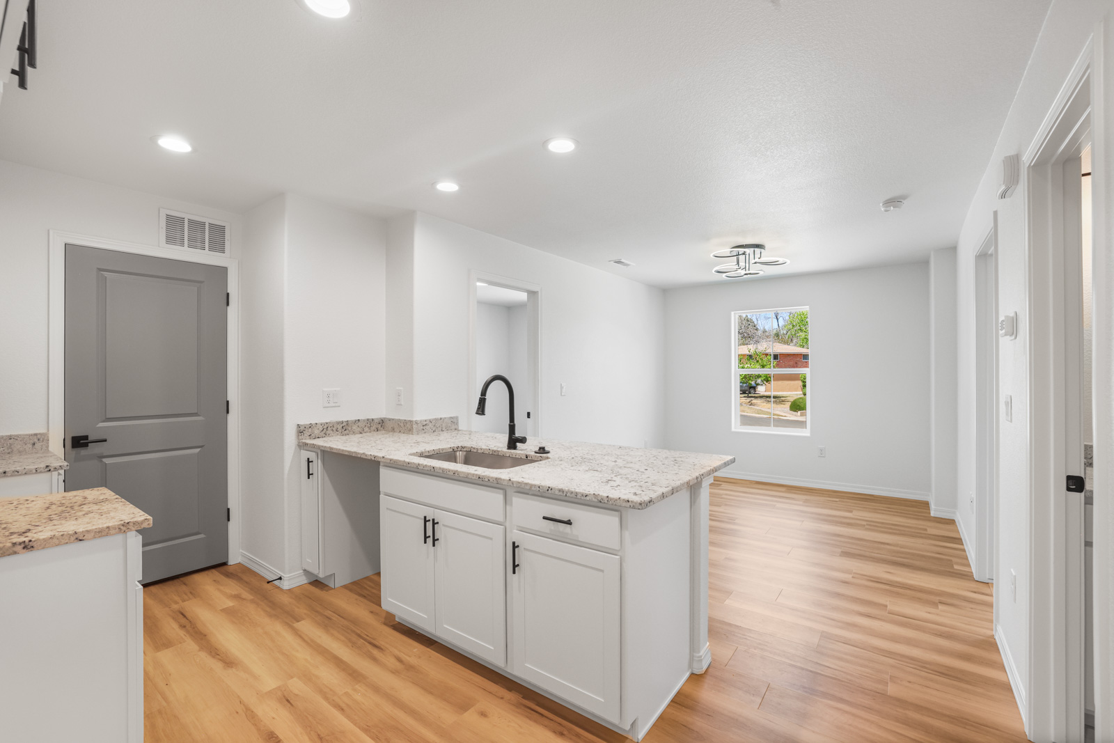 Lander kitchen detail